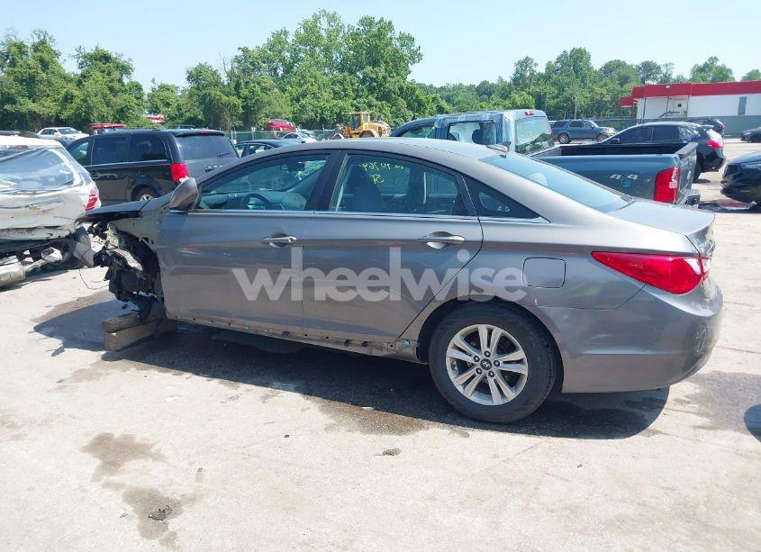 Photo 15 of 2011 Hyundai Sonata GLS (VIN 5NPEB4AC0BH023364)