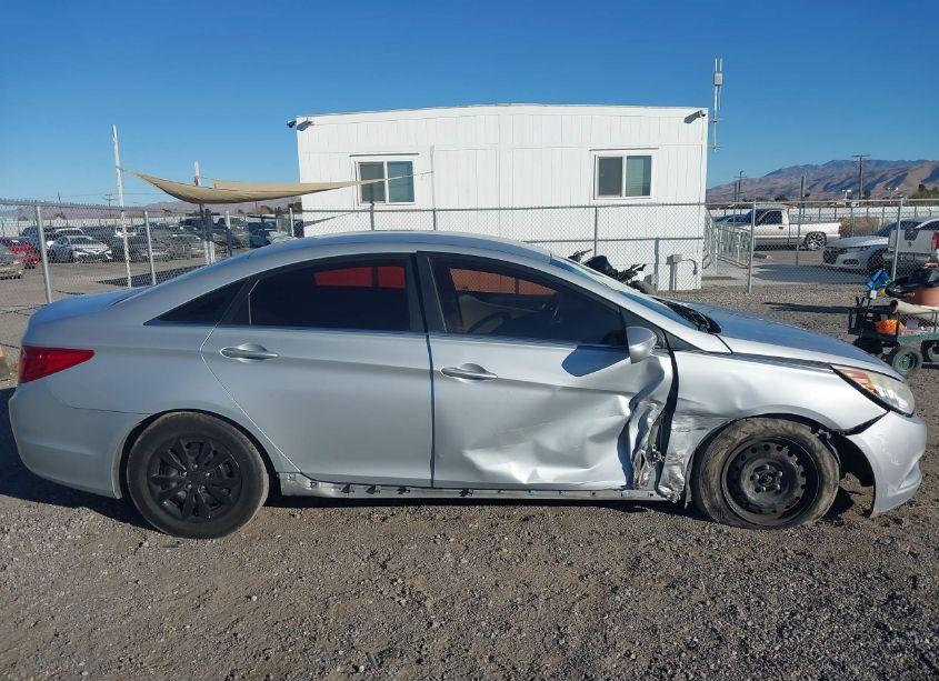 Photo 13 of 2011 Hyundai Sonata GLS (VIN 5NPEB4AC0BH029925)