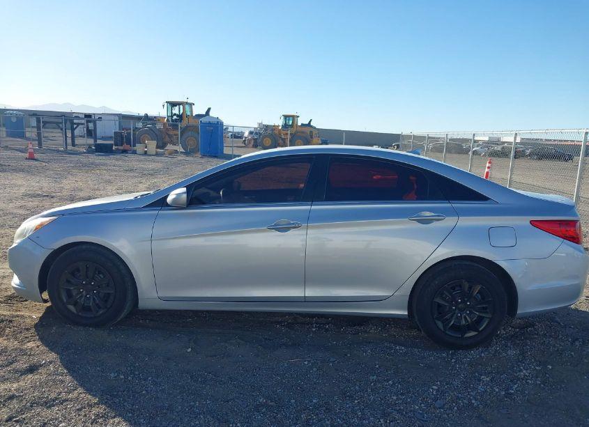 Photo 14 of 2011 Hyundai Sonata GLS (VIN 5NPEB4AC0BH029925)