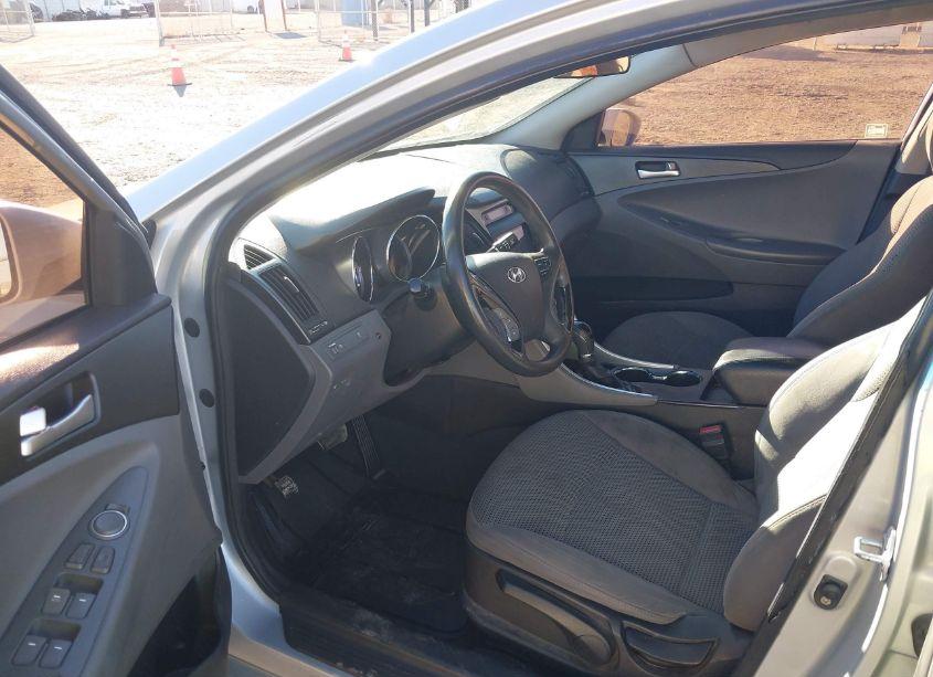 Photo 5 of 2011 Hyundai Sonata GLS (VIN 5NPEB4AC0BH029925)