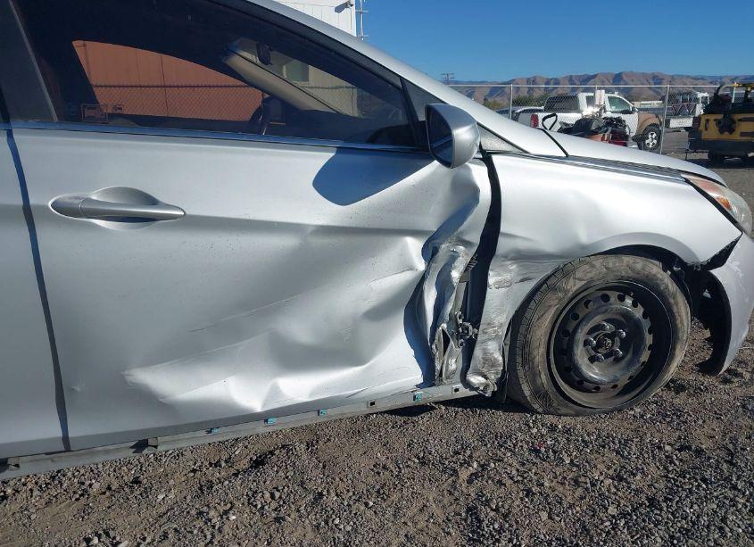 Photo 6 of 2011 Hyundai Sonata GLS (VIN 5NPEB4AC0BH029925)