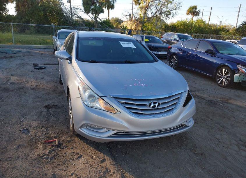 Photo 11 of 2011 Hyundai Sonata GLS (VIN 5NPEB4AC0BH033828)