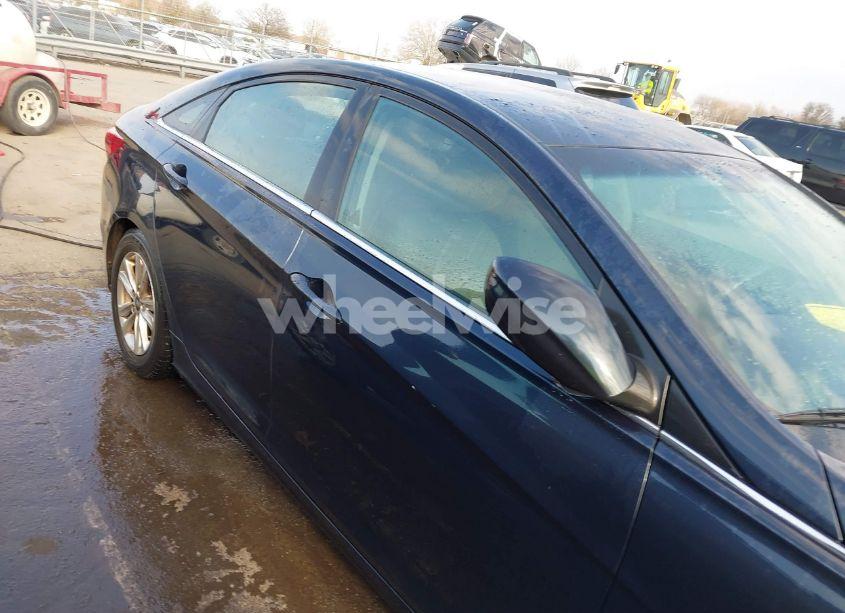 Photo 13 of 2011 Hyundai Sonata GLS (VIN 5NPEB4AC0BH041413)