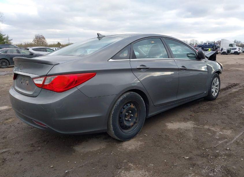 Photo 4 of 2011 Hyundai Sonata GLS (VIN 5NPEB4AC0BH051195)