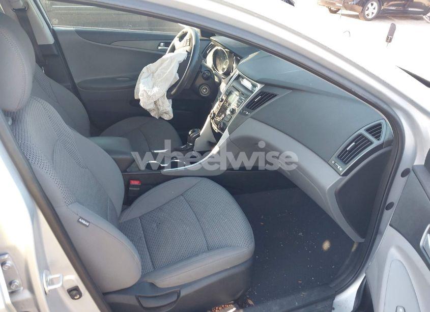 Photo 5 of 2011 Hyundai Sonata GLS (VIN 5NPEB4AC0BH059491)