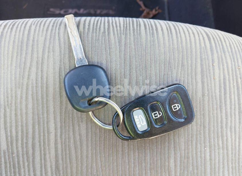 Photo 11 of 2011 Hyundai Sonata GLS (VIN 5NPEB4AC0BH110682)