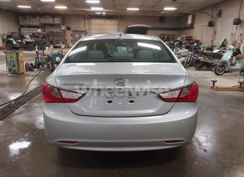 Photo 16 of 2011 Hyundai Sonata GLS (VIN 5NPEB4AC0BH113405)
