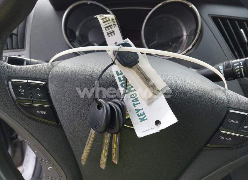 Photo 11 of 2011 Hyundai Sonata GLS (VIN 5NPEB4AC0BH157565)