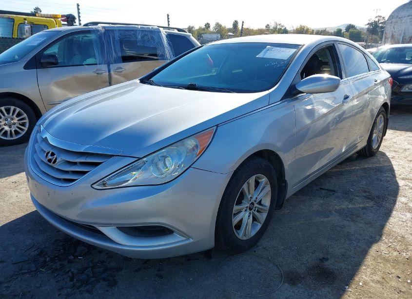 Photo 2 of 2011 Hyundai Sonata GLS (VIN 5NPEB4AC0BH168999)