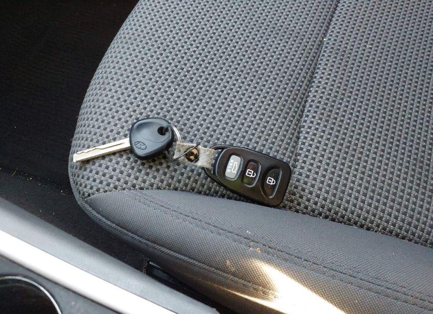 Photo 11 of 2011 Hyundai Sonata GLS (VIN 5NPEB4AC0BH188993)