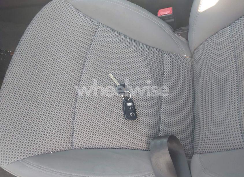 Photo 11 of 2011 Hyundai Sonata GLS (VIN 5NPEB4AC0BH223340)