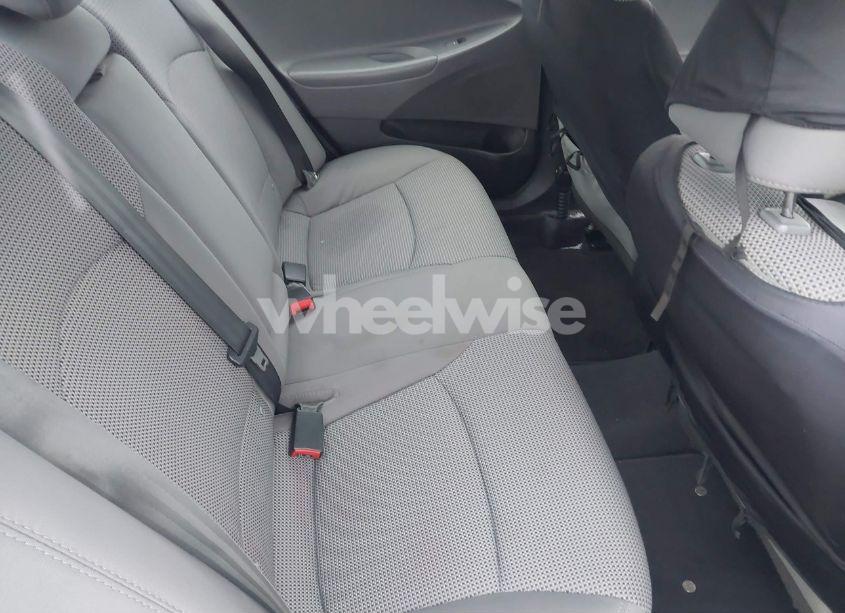 Photo 8 of 2011 Hyundai Sonata (VIN 5NPEB4AC0BH231986)