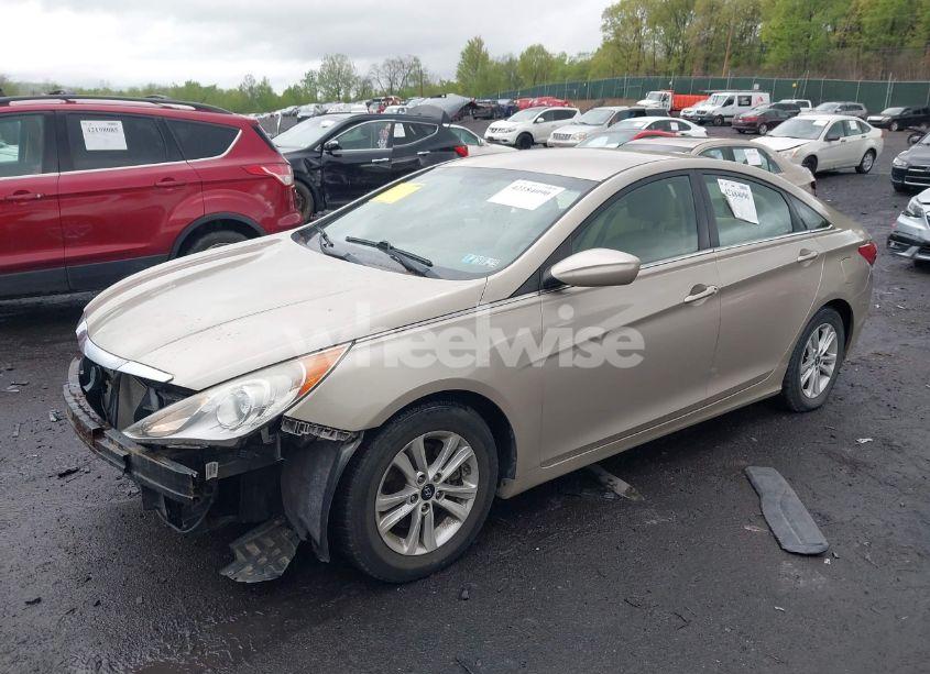Photo 2 of 2011 Hyundai Sonata GLS (VIN 5NPEB4AC0BH273560)