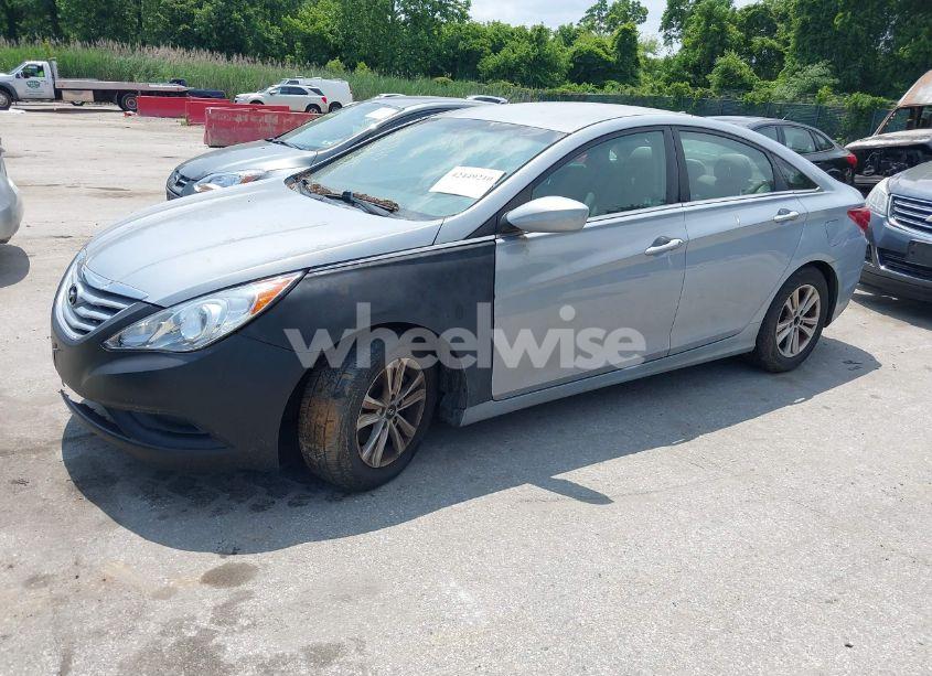 Photo 2 of 2012 Hyundai Sonata GLS (VIN 5NPEB4AC0CH315078)