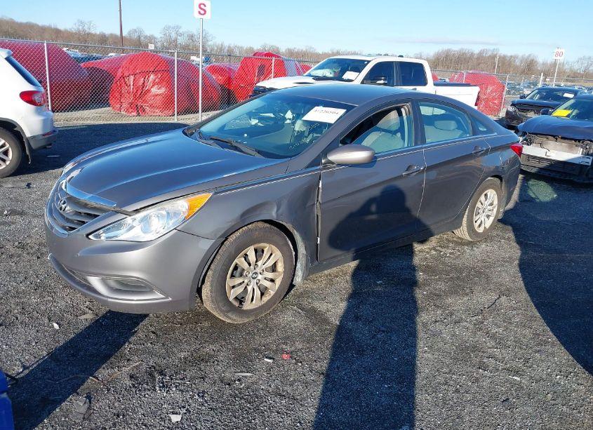 Photo 2 of 2012 Hyundai Sonata GLS (VIN 5NPEB4AC0CH382618)