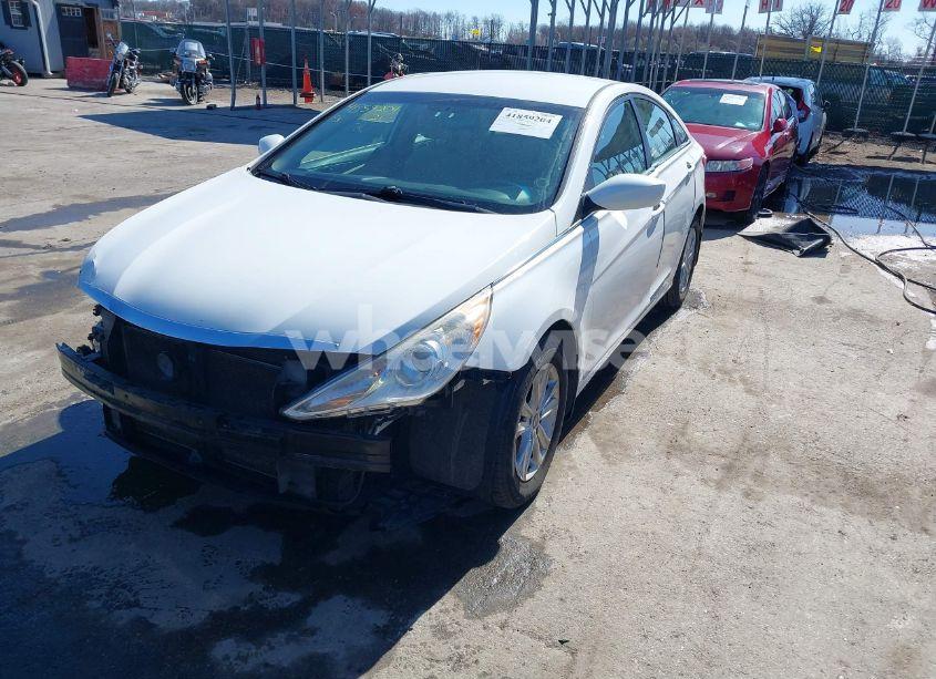 Photo 2 of 2012 Hyundai Sonata GLS (VIN 5NPEB4AC0CH452098)