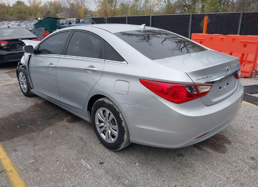 Photo 3 of 2012 Hyundai Sonata GLS (VIN 5NPEB4AC0CH457608)