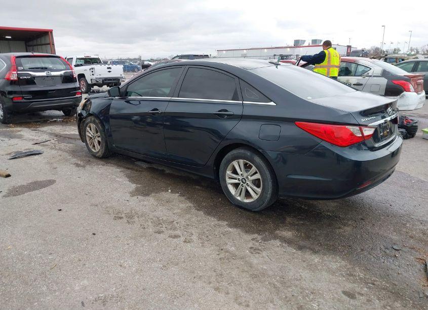 Photo 3 of 2012 Hyundai Sonata GLS (VIN 5NPEB4AC0CH471539)