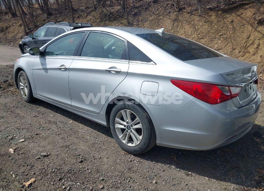 Photo 3 of 2012 Hyundai Sonata GLS (VIN 5NPEB4AC0CH473341)