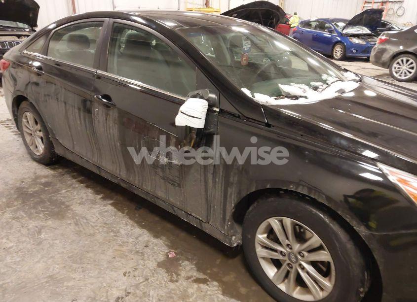 Photo 6 of 2013 Hyundai Sonata GLS (VIN 5NPEB4AC0DH517369)