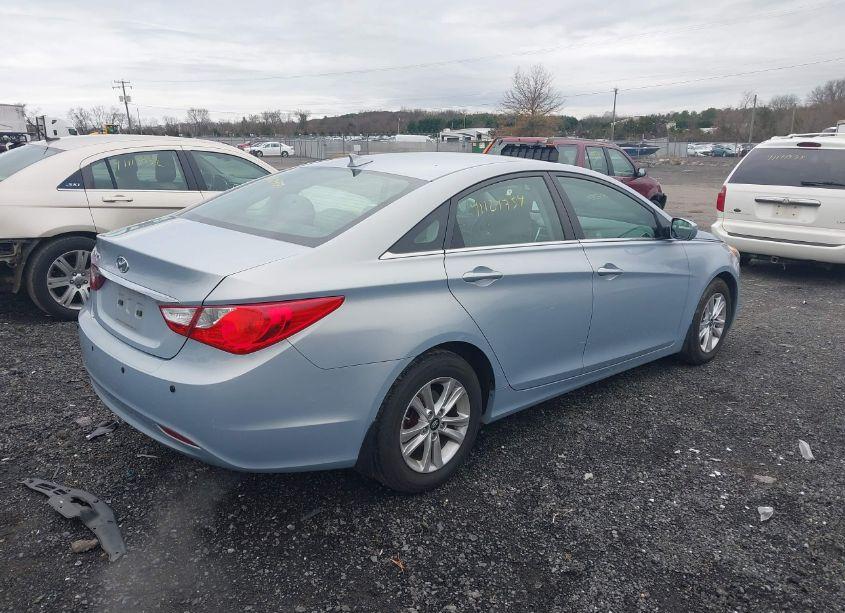 Photo 4 of 2013 Hyundai Sonata GLS (VIN 5NPEB4AC0DH517596)