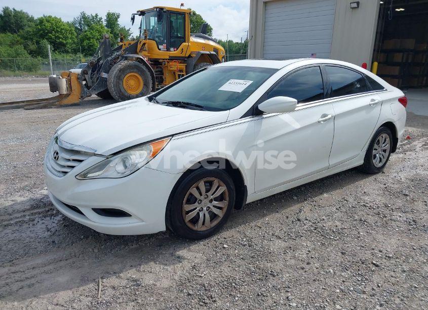 Photo 2 of 2013 Hyundai Sonata GLS (VIN 5NPEB4AC0DH526864)