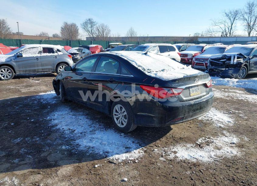Photo 3 of 2013 Hyundai Sonata GLS (VIN 5NPEB4AC0DH527352)