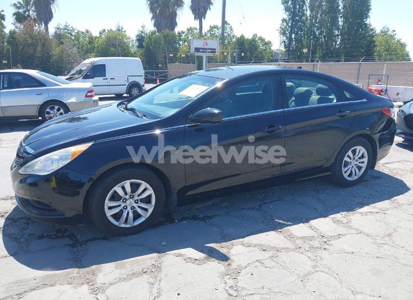 Photo 2 of 2013 Hyundai Sonata GLS (VIN 5NPEB4AC0DH532292)