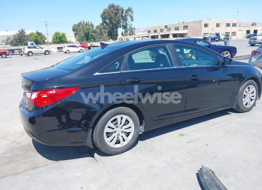 Photo 4 of 2013 Hyundai Sonata GLS (VIN 5NPEB4AC0DH532292)