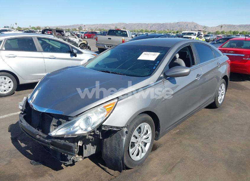 Photo 2 of 2013 Hyundai Sonata GLS (VIN 5NPEB4AC0DH532616)