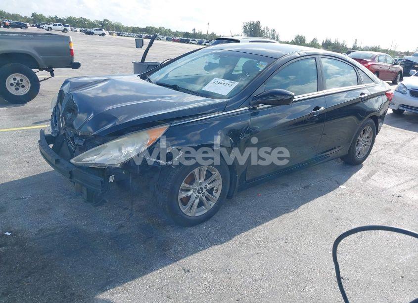 Photo 2 of 2013 Hyundai Sonata GLS (VIN 5NPEB4AC0DH537069)