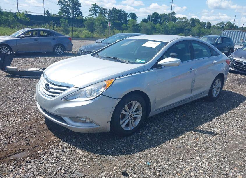 Photo 2 of 2013 Hyundai Sonata GLS (VIN 5NPEB4AC0DH612126)