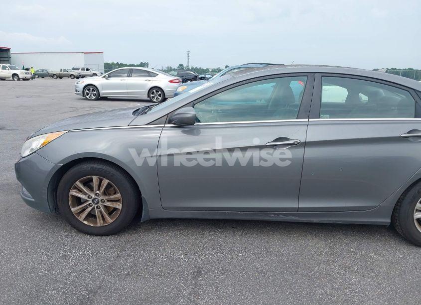 Photo 16 of 2013 Hyundai Sonata GLS (VIN 5NPEB4AC0DH631775)