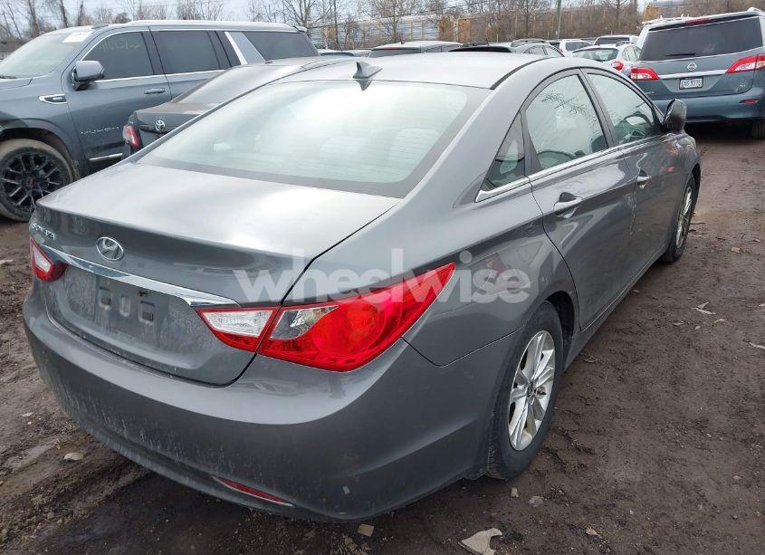 Photo 4 of 2013 Hyundai Sonata GLS (VIN 5NPEB4AC0DH636121)