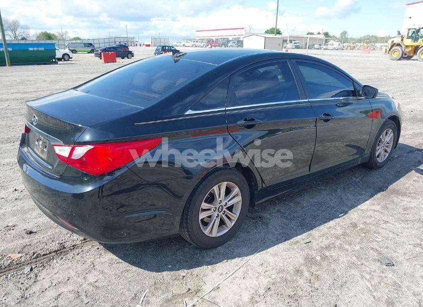 Photo 4 of 2013 Hyundai Sonata GLS (VIN 5NPEB4AC0DH639553)