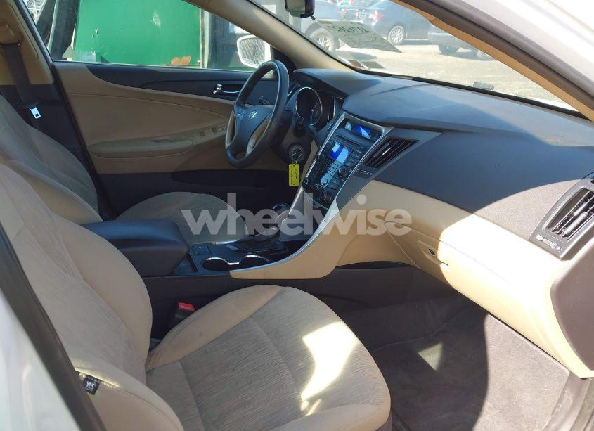 Photo 5 of 2013 Hyundai Sonata GLS (VIN 5NPEB4AC0DH673797)