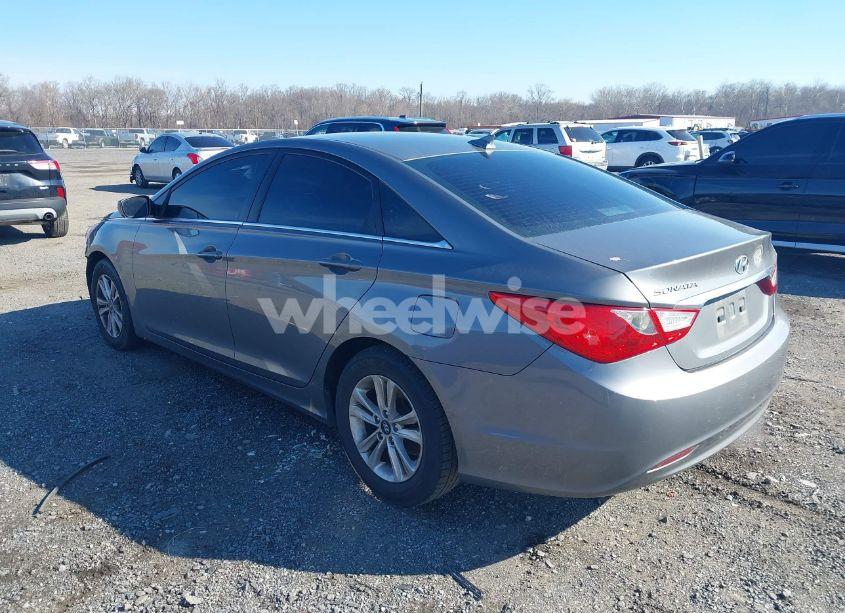 Photo 3 of 2013 Hyundai Sonata GLS (VIN 5NPEB4AC0DH680118)