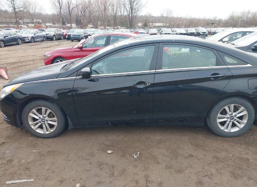 Photo 6 of 2013 Hyundai Sonata GLS (VIN 5NPEB4AC0DH681432)