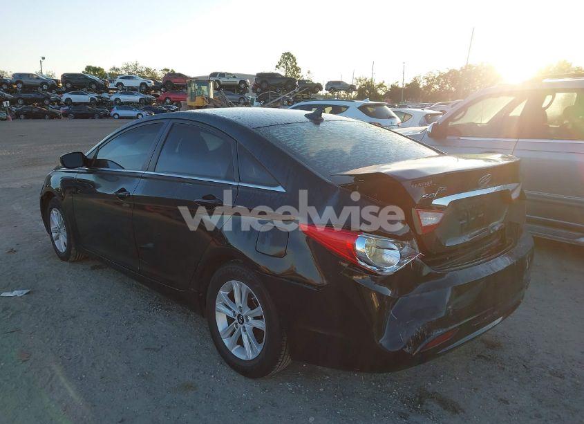 Photo 3 of 2013 Hyundai Sonata GLS (VIN 5NPEB4AC0DH692401)