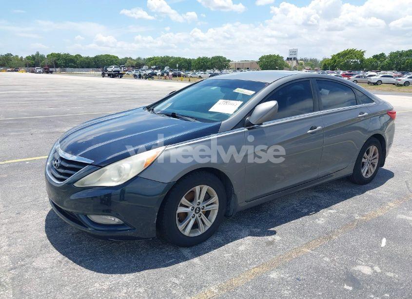 Photo 2 of 2013 Hyundai Sonata GLS (VIN 5NPEB4AC0DH706734)