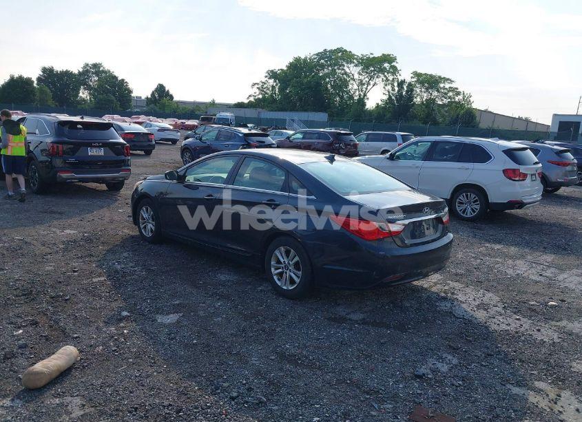 Photo 3 of 2013 Hyundai Sonata GLS (VIN 5NPEB4AC0DH711013)