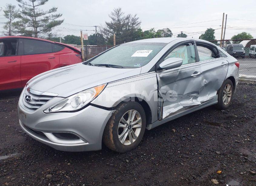 Photo 2 of 2013 Hyundai Sonata GLS (VIN 5NPEB4AC0DH721007)
