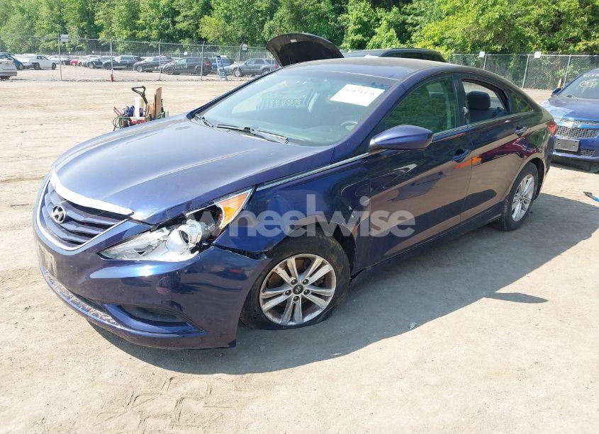 Photo 2 of 2013 Hyundai Sonata GLS (VIN 5NPEB4AC0DH748627)