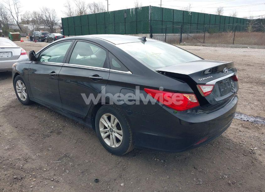 Photo 3 of 2013 Hyundai Sonata GLS (VIN 5NPEB4AC0DH758056)
