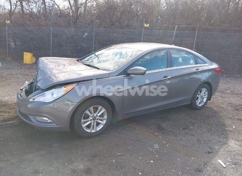 Photo 2 of 2013 Hyundai Sonata GLS (VIN 5NPEB4AC0DH783734)