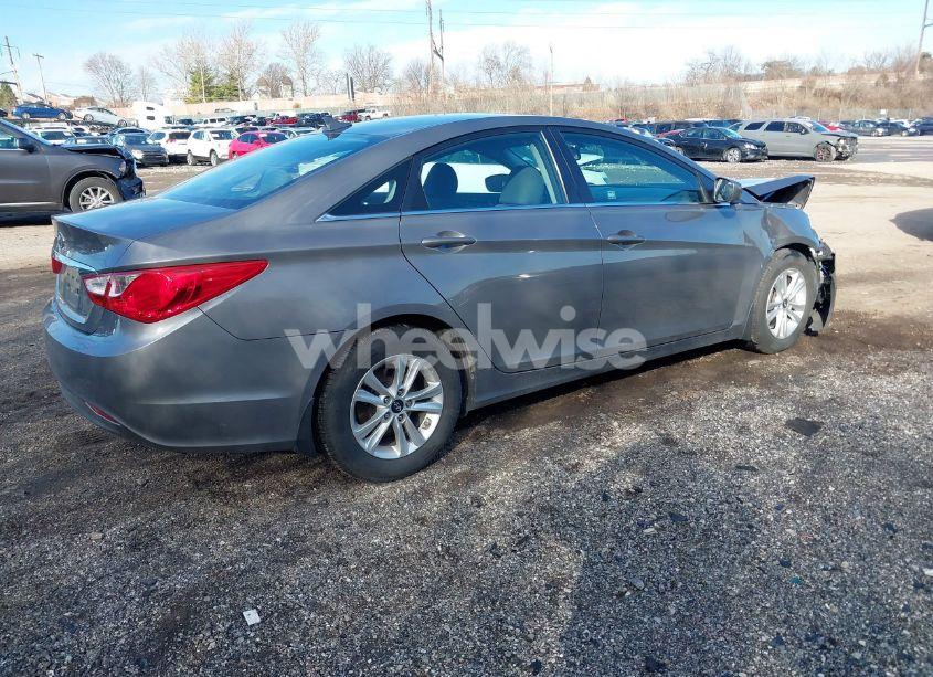 Photo 4 of 2013 Hyundai Sonata GLS (VIN 5NPEB4AC0DH783734)