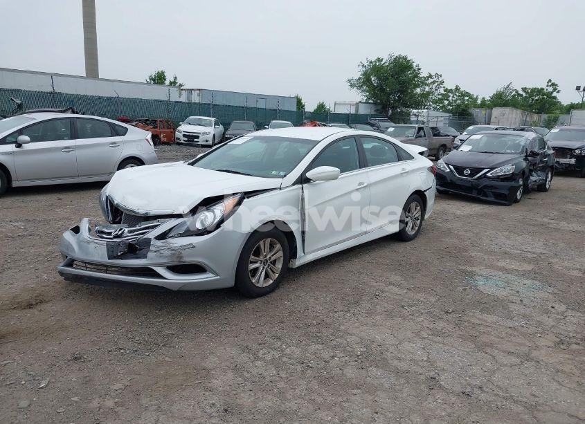 Photo 2 of 2014 Hyundai Sonata GLS (VIN 5NPEB4AC0EH858062)