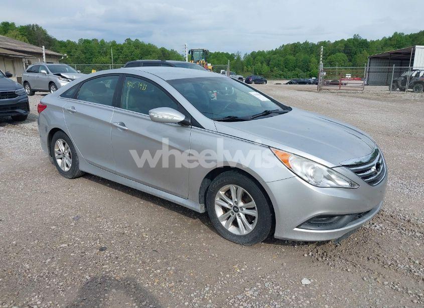 2014 Hyundai Sonata GLS (VIN 5NPEB4AC0EH909799) main photo
