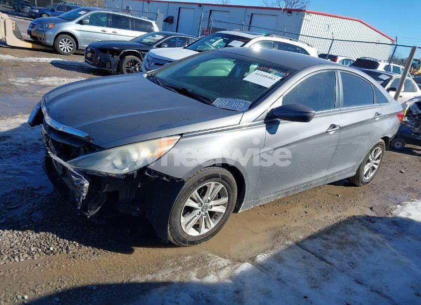 Photo 2 of 2011 Hyundai Sonata GLS (VIN 5NPEB4AC1BH092807)