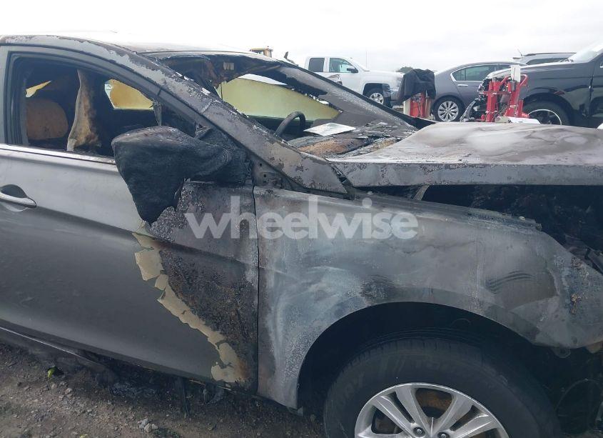 Photo 14 of 2011 Hyundai Sonata GLS (VIN 5NPEB4AC1BH092824)